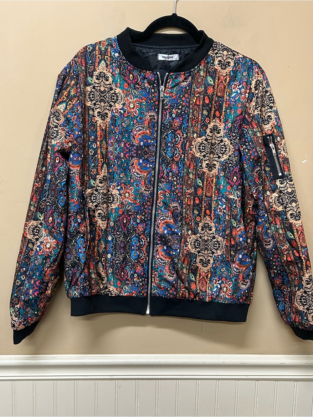NWT Zeagoo Bomber Jacket Size XL Black Paisley Print